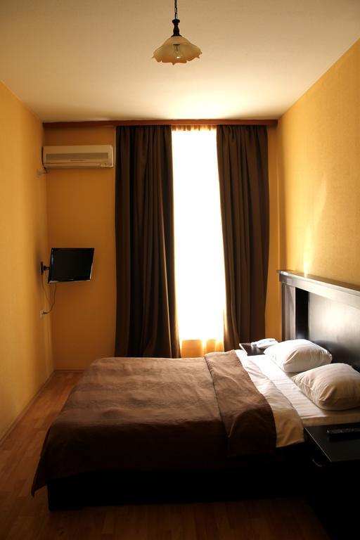 Avenue Hotel Tbilisi Quarto foto