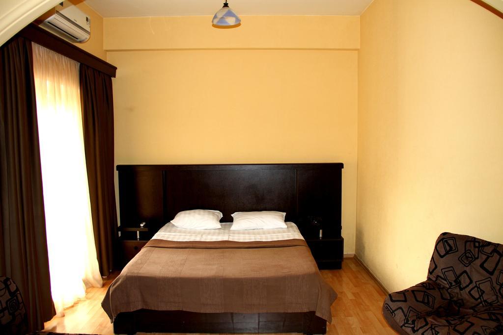 Avenue Hotel Tbilisi Quarto foto