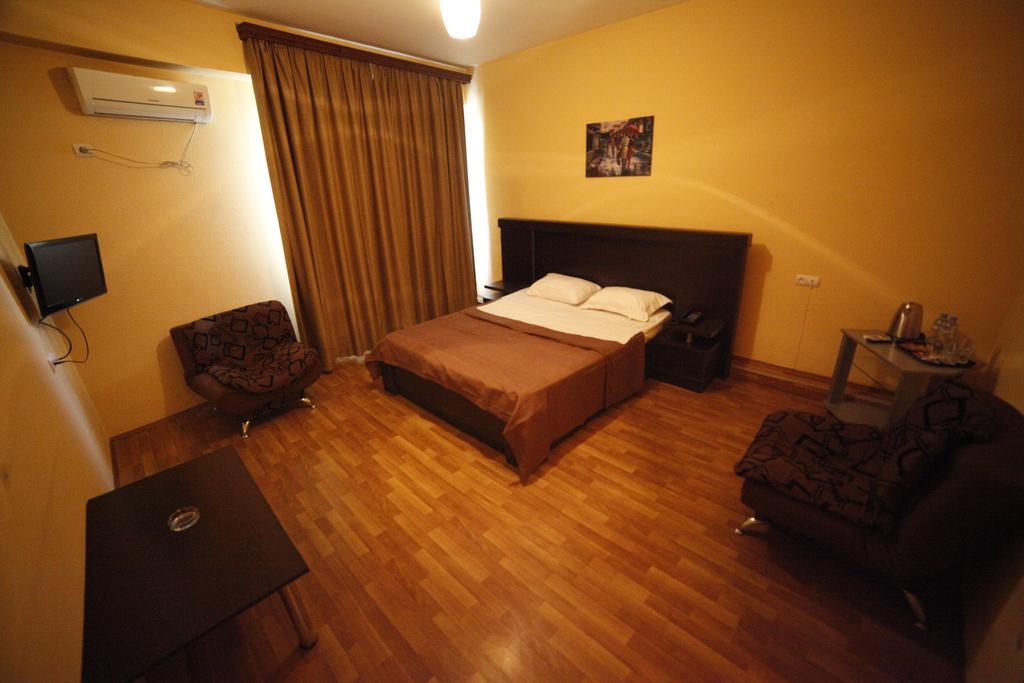 Avenue Hotel Tbilisi Quarto foto